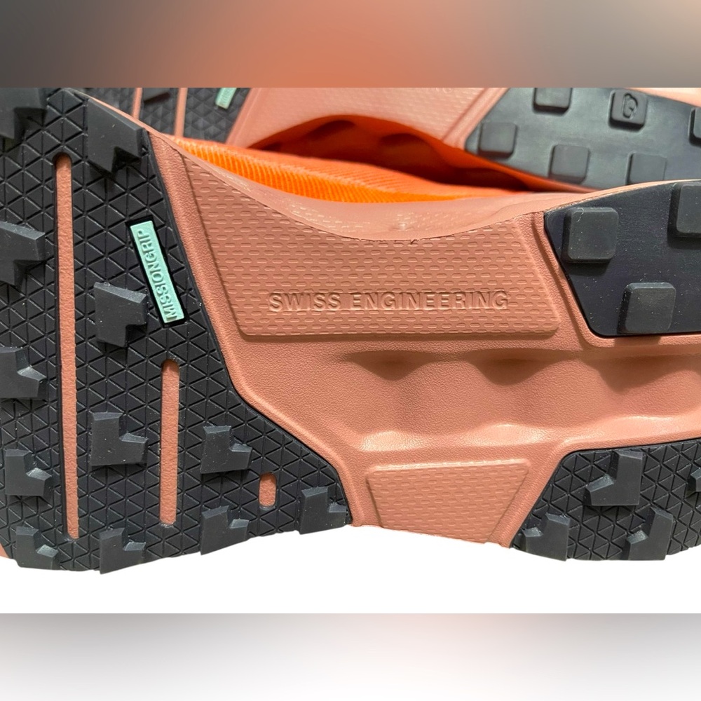 ๐๐ผOn Cloud Running/Cloud Surfer Trail. Orange Athletic Shoes. NWOT NO BOX. - Picture 16 of 16